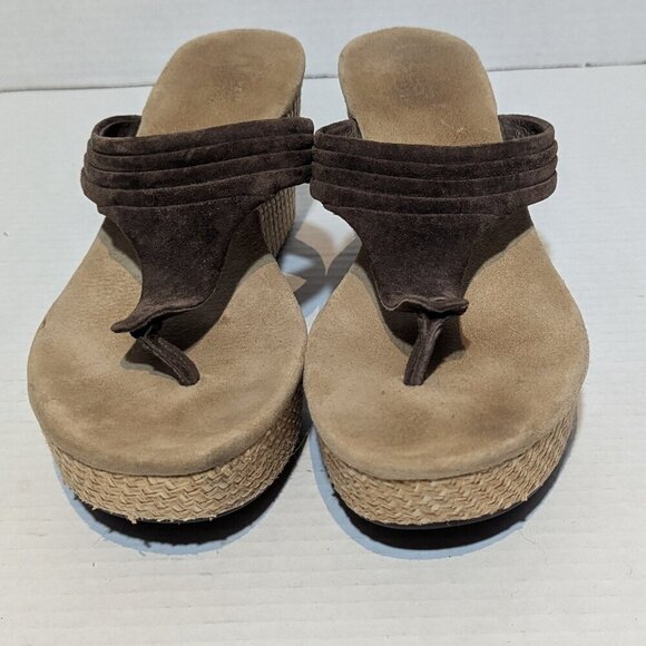 UGG Zamora 3093 Sz 10 Chocolate Brown Suede Leather thong Wedge Sandals - Picture 1 of 10